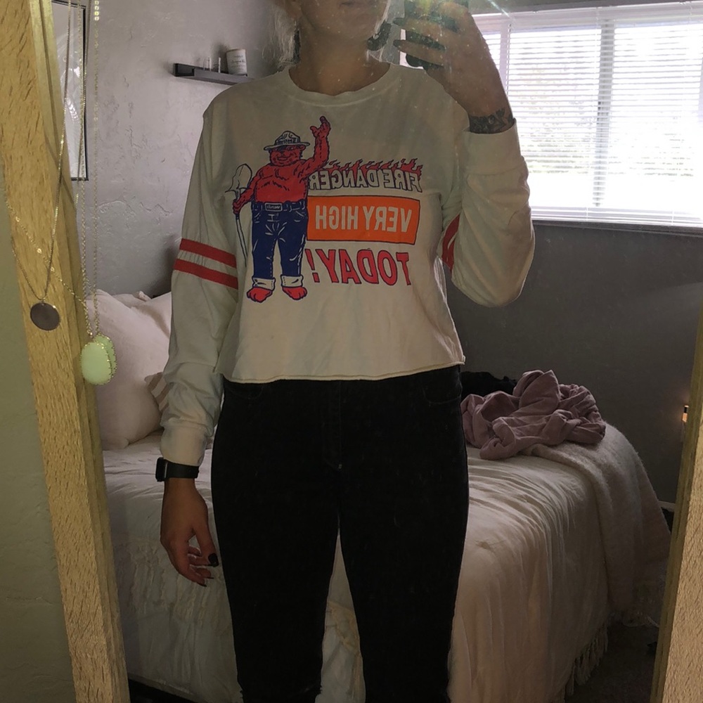 Size L Smokey the Bear long sleeve crop top